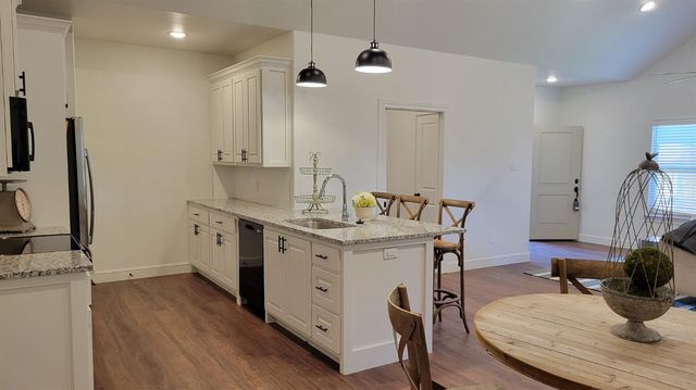 7120 Package Property Street, Lubbock, TX 79407