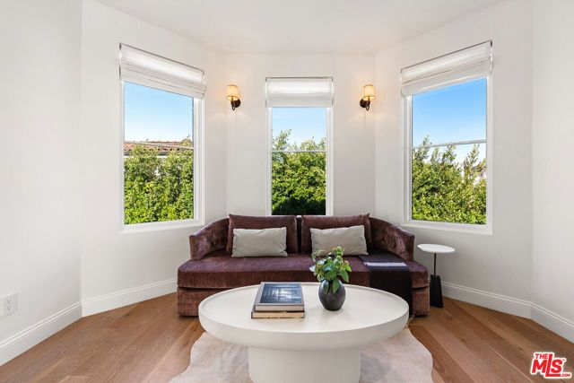 530 N Alta Vista Boulevard, Los Angeles, CA 90036