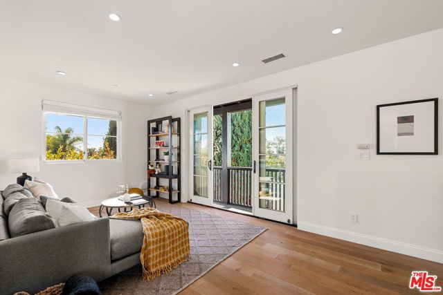 530 N Alta Vista Boulevard, Los Angeles, CA 90036