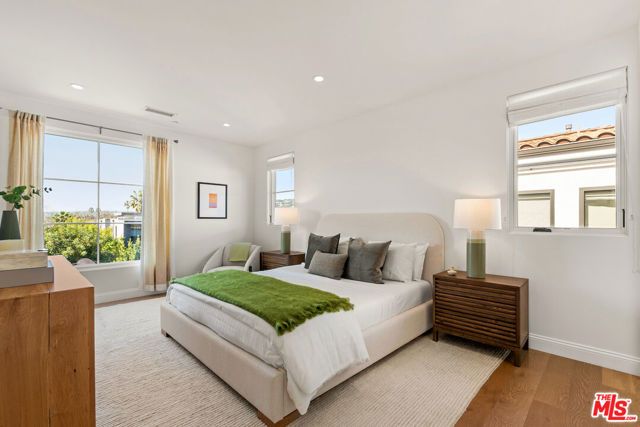 530 N Alta Vista Boulevard, Los Angeles, CA 90036