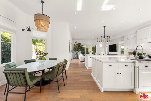 530 N Alta Vista Boulevard, Los Angeles, CA 90036