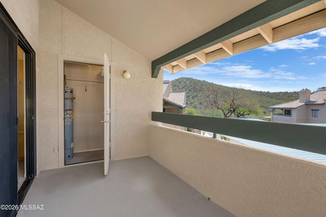 101 S Players Club Dr Apt 7201, Tucson, AZ 85745