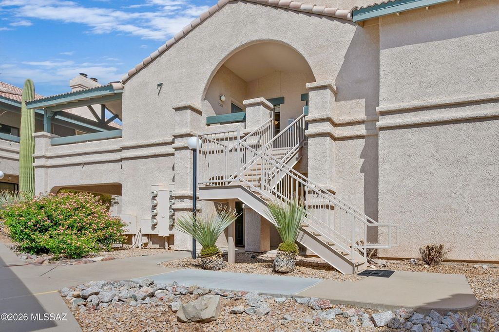 101 S Players Club Dr Apt 7201, Tucson, AZ 85745