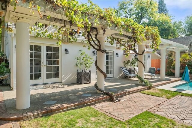 496 E 3rd, Chico, CA 95926