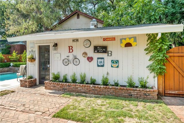 496 E 3rd, Chico, CA 95926