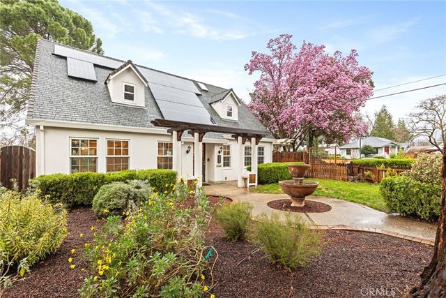 496 E 3rd, Chico, CA 95926