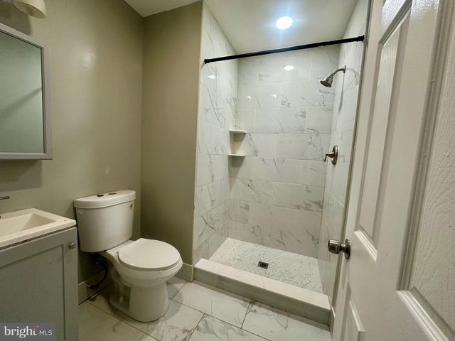 1927 HOLLINS ST, Baltimore, MD 21223
