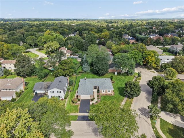 1012 W Mallard Drive, Palatine, IL 60067