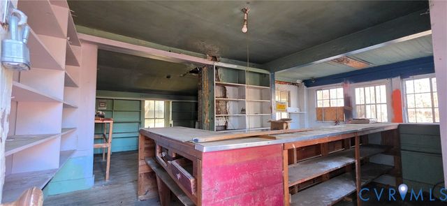 2214 Stage Junction Rd, Columbia, VA 23038