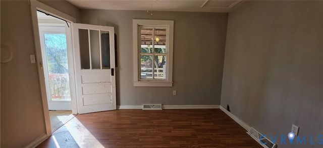 2214 Stage Junction Rd, Columbia, VA 23038