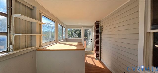 2214 Stage Junction Rd, Columbia, VA 23038