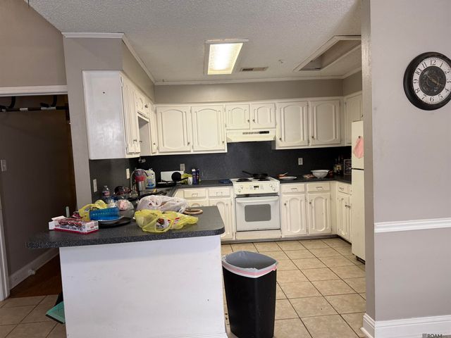 427 Highland Creek Pkwy, Baton Rouge, LA 70808