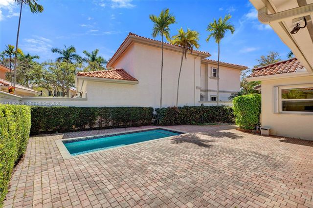 1459 Shoreline Way, Hollywood, FL 33019