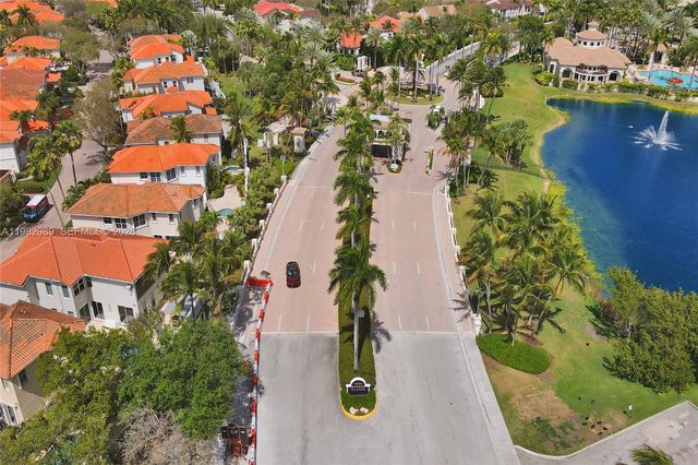 1459 Shoreline Way, Hollywood, FL 33019