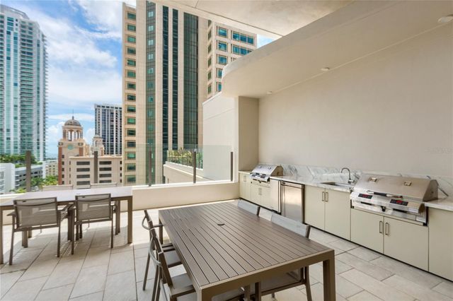 275 1ST AVENUE S 1708, St Petersburg, FL 33701
