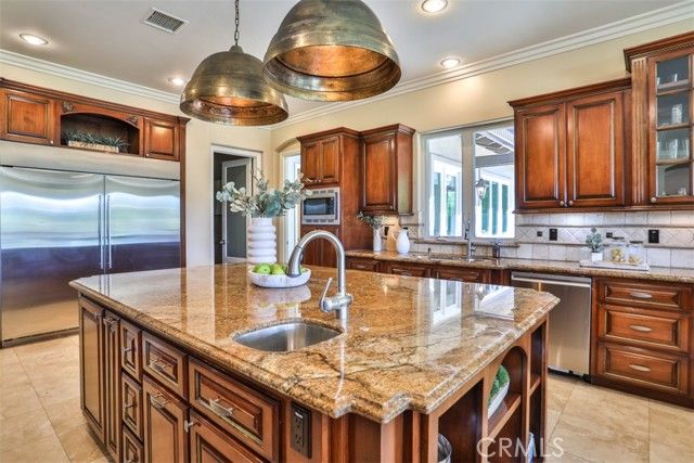 39520 Colleen Way, Temecula, CA 92592