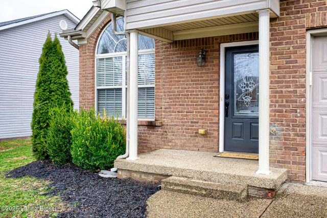 816 Hackney Ln, Shelbyville, KY 40065