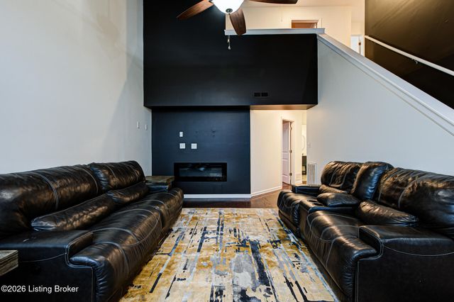 816 Hackney Ln, Shelbyville, KY 40065