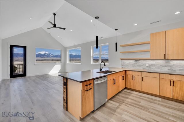 450 Loomis Way D, Ennis, MT 59729