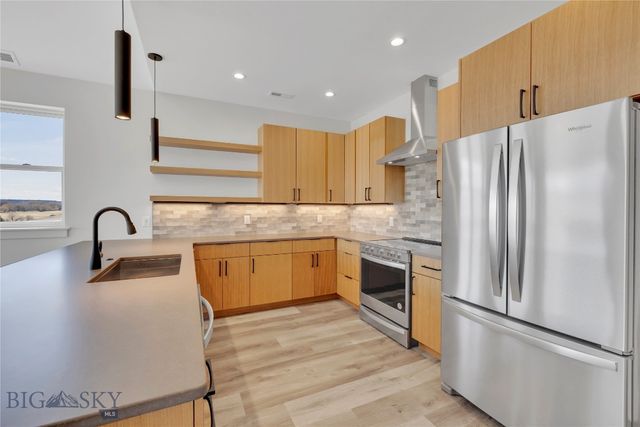 450 Loomis Way D, Ennis, MT 59729