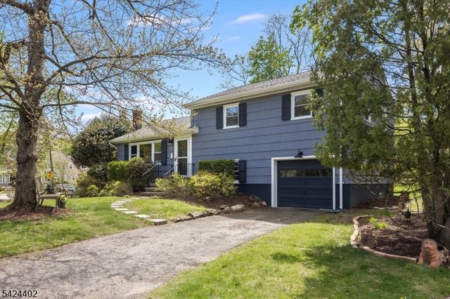 30 Bellaire Dr, Montclair Twp., NJ 07042