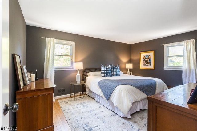 30 Bellaire Dr, Montclair Twp., NJ 07042