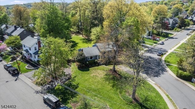 30 Bellaire Dr, Montclair Twp., NJ 07042