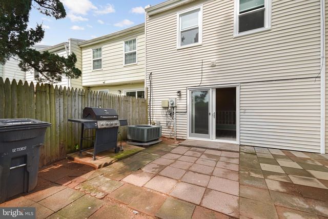 8853 TEAKWOOD CT, Manassas, VA 20109