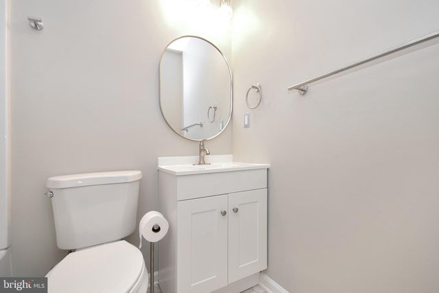 8853 TEAKWOOD CT, Manassas, VA 20109