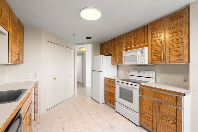 200 Burkhall Street 505, Weymouth, MA 02190