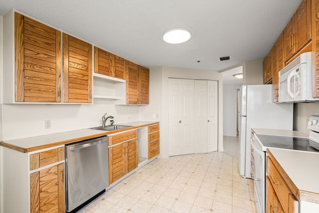 200 Burkhall Street 505, Weymouth, MA 02190