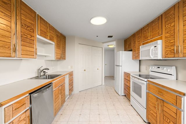 200 Burkhall Street 505, Weymouth, MA 02190