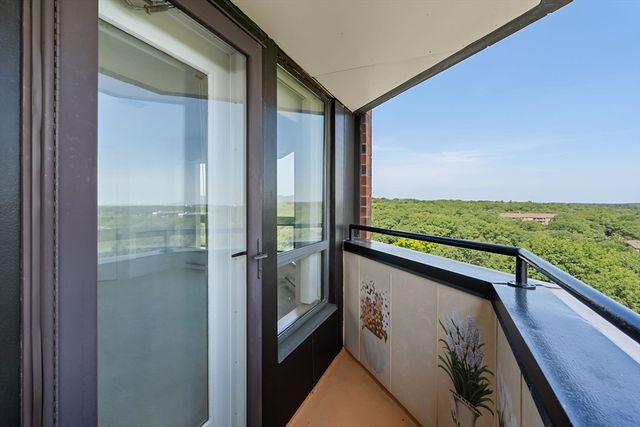 200 Burkhall Street 505, Weymouth, MA 02190