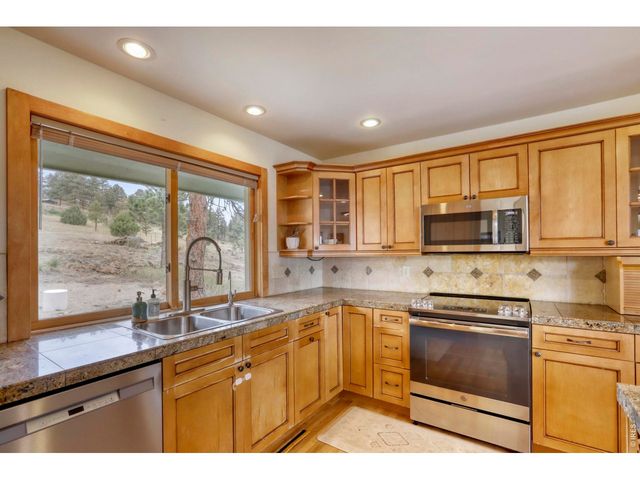 8563 Middle Fork Rd, Boulder, CO 80302