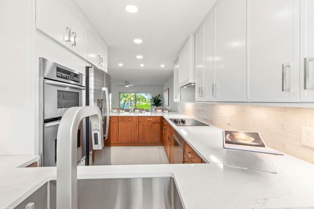 1030 Sugar Sands Boulevard 267, Singer Island, FL 33404