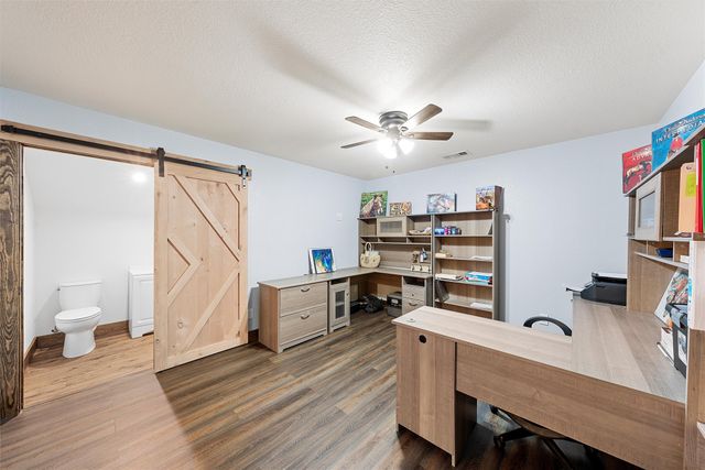 399 Satin Rd, Chilton, TX 76632