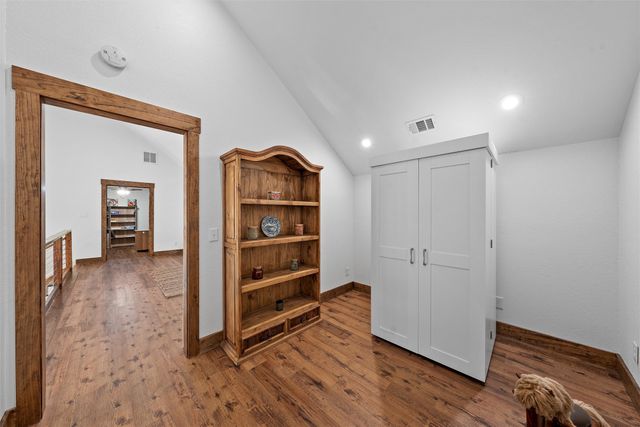 399 Satin Rd, Chilton, TX 76632