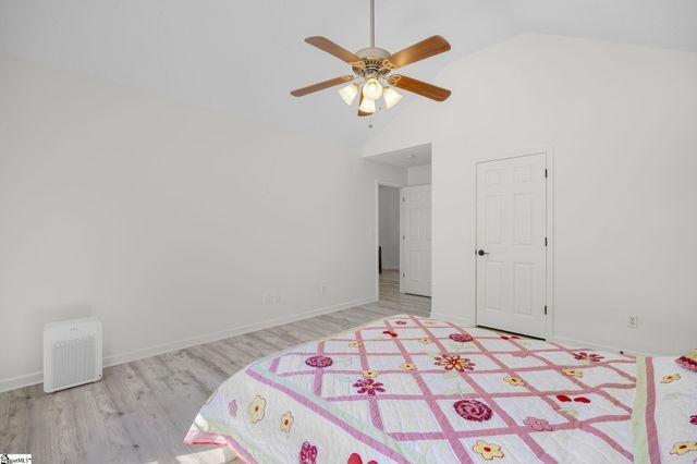 124 E King Road, Greer, SC 29651