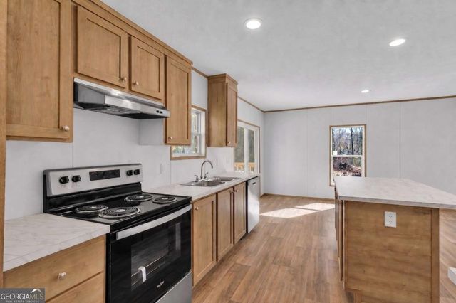 35 N Laurel Trace, Carrollton, GA 30116