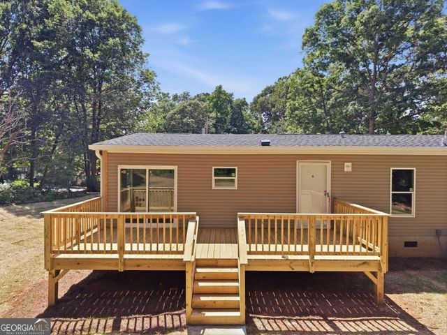 35 N Laurel Trace, Carrollton, GA 30116
