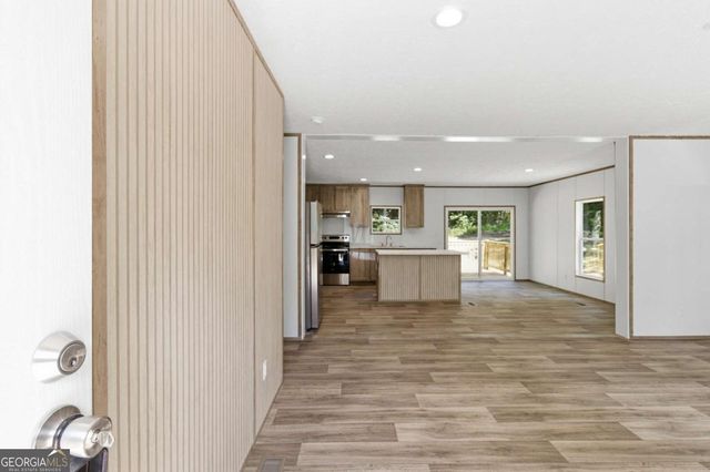 35 N Laurel Trace, Carrollton, GA 30116