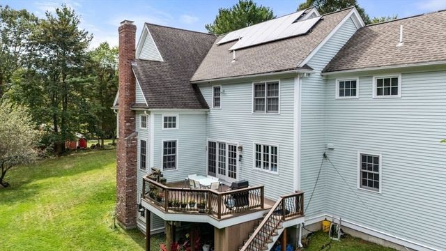 53 Drabbington Way, Weston, MA 02493