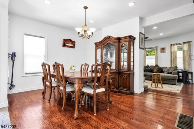 153 Mt Vernon St, Ridgefield Park Village, NJ 07660