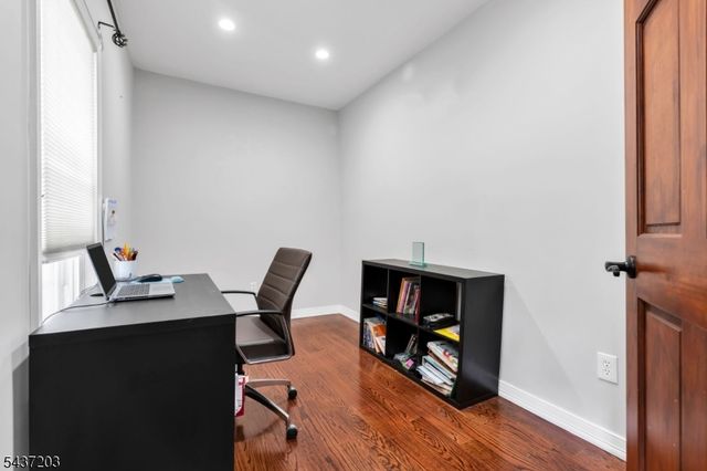 153 Mt Vernon St, Ridgefield Park Village, NJ 07660