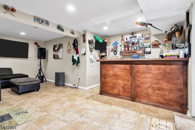 153 Mt Vernon St, Ridgefield Park Village, NJ 07660