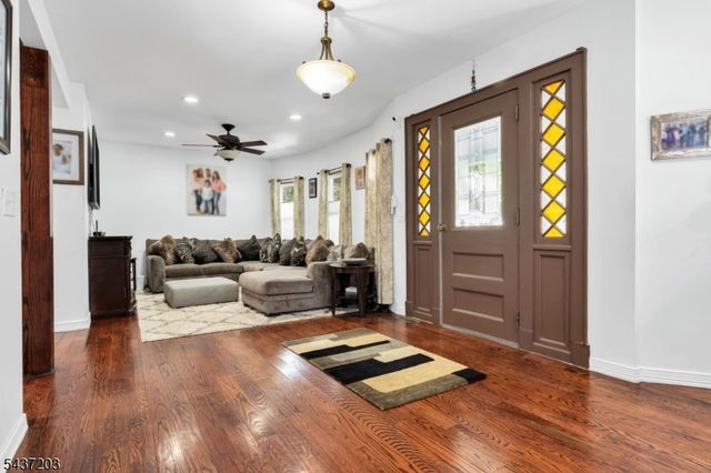 153 Mt Vernon St, Ridgefield Park Village, NJ 07660
