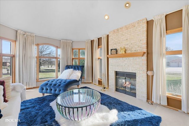 365 E Pine Meadow Court, Morris, IL 60450