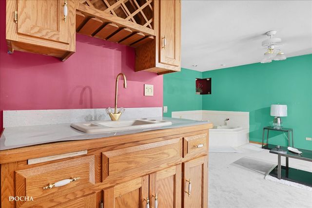 365 E Pine Meadow Court, Morris, IL 60450