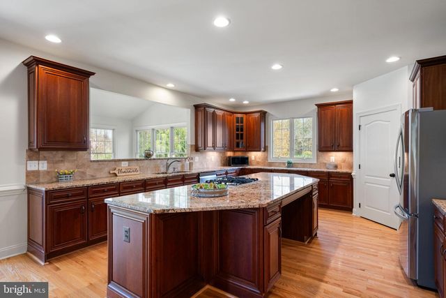 5342 CHAFFINS FARM CT, Haymarket, VA 20169