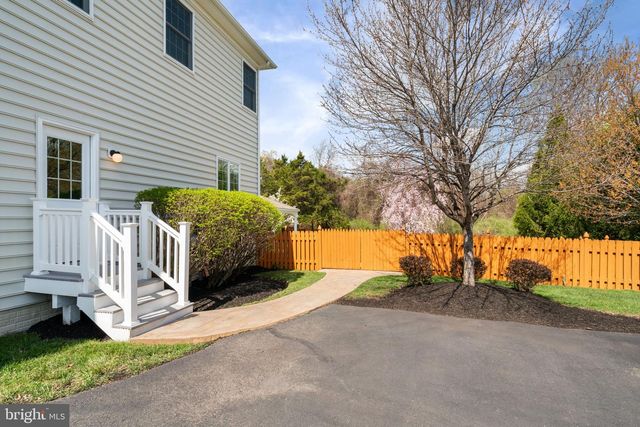 5342 CHAFFINS FARM CT, Haymarket, VA 20169